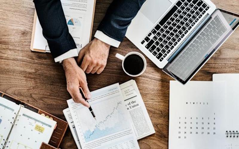 Diversify to Amplify: Navigating Investment Portfolios in Singapore