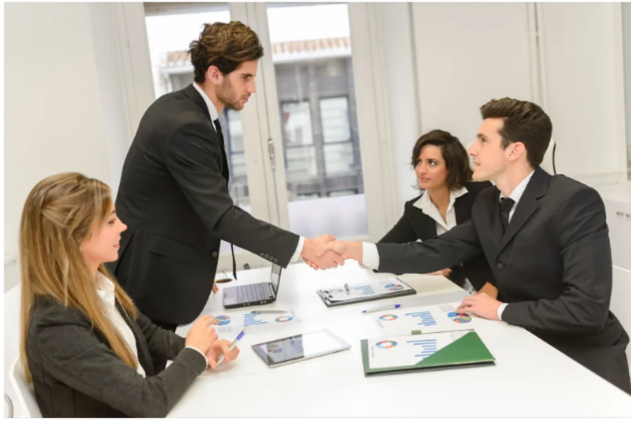 The Intelligent Investor’s Approach to Corporate Bond Investing How do corporate bond investments work
